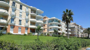Wild Palms Apartment